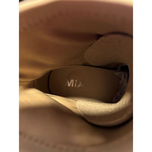 NWI Mia Stiletto Pointed Toe Nude/Tan Pull on Teyla Ankle Boot-11M - Picture 10 of 10